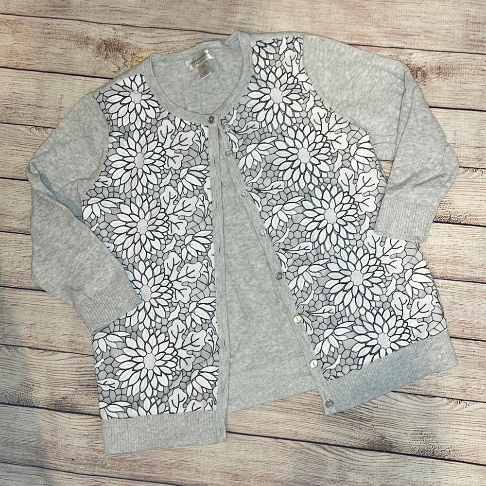 Christopher & Banks Petite Floral Stitched Button down Cardigan Size Medium